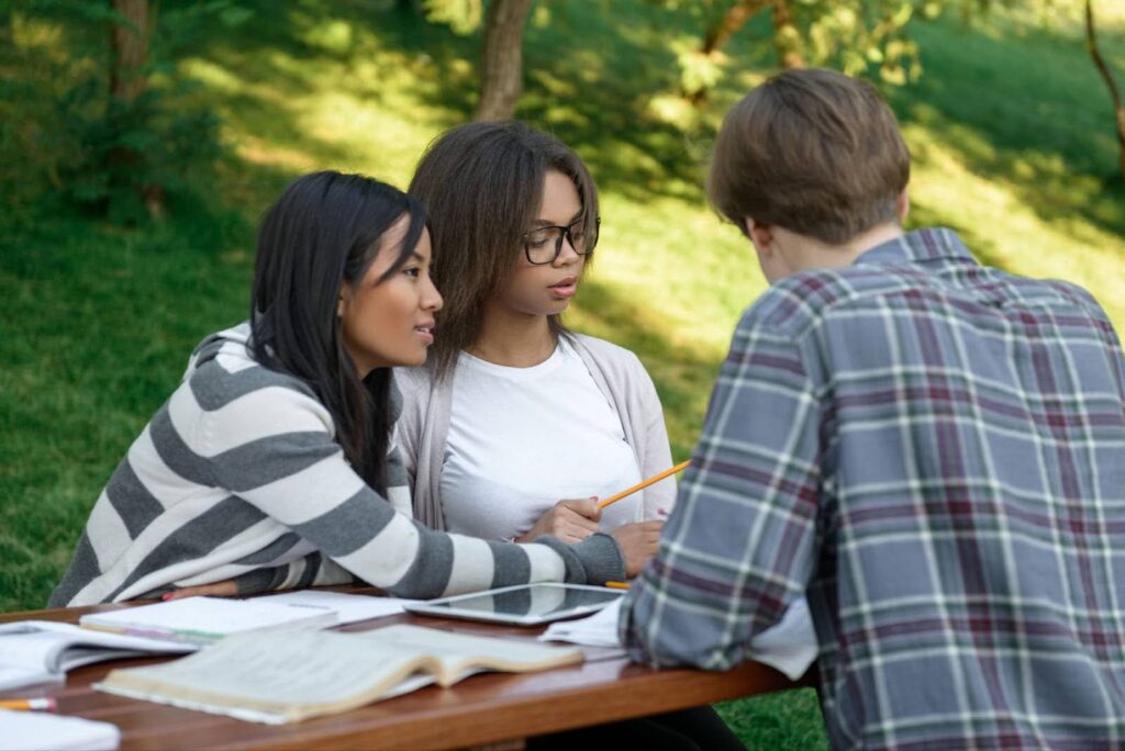 Residential Care vs. Outpatient Care for Teens: Choosing the Right Path